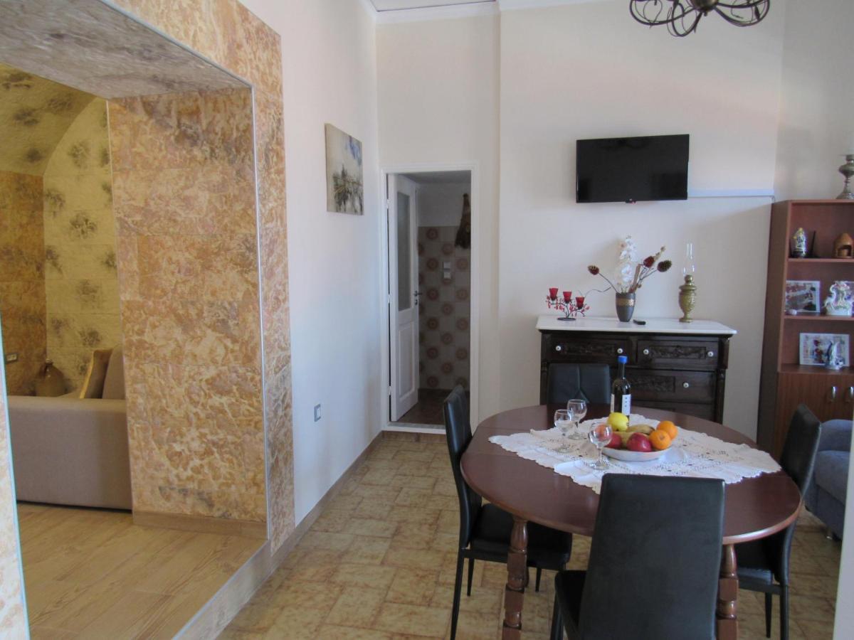 Pitini Sevasti House *