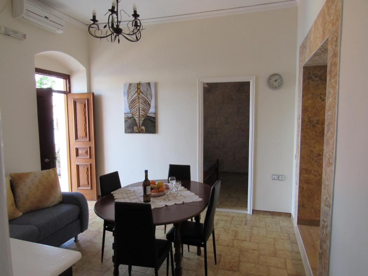 Pitini Sevasti House *